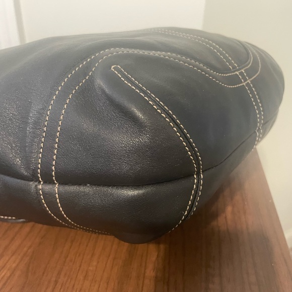 Coach Soho XL Double Handle Black Full Leather Contrast Stitch Tote - EUC - Picture 11 of 15